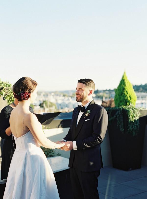 Stylish-Seattle-Wedding-The-Olympic-Rooftop-Pavillion (27 of 29)