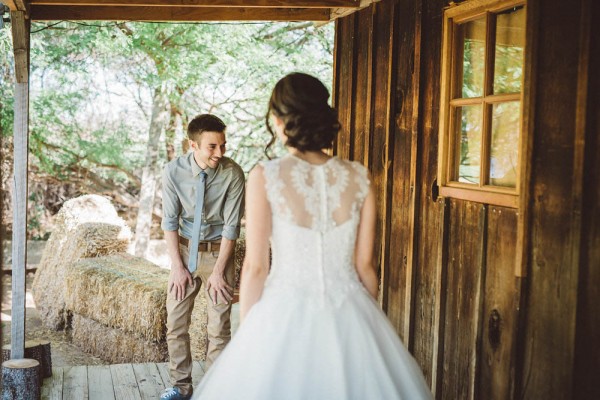 Vintage-Rustic-Wedding-at-Whispering-Tree-Ranch (27 of 38)
