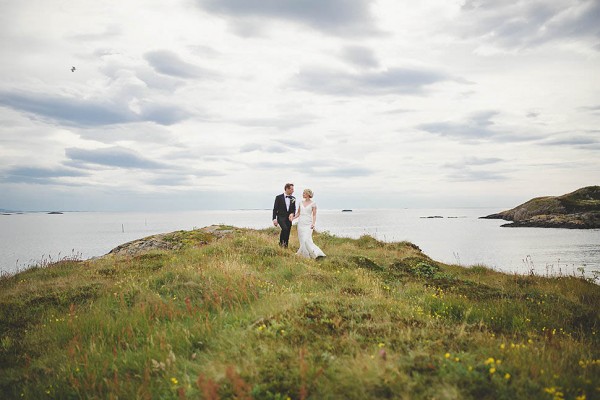 Bohemian-Nordic-Wedding-on-the-Island-of-Bjørnsund (4 of 37)