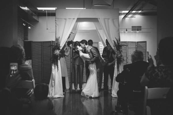 Colorful-Wedding-at-Floating-World-Gallery-Erin-Hoyt-Photography (19 of 22)