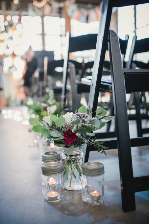 Vintage-Rustic-Wedding-at-Steam-Whistle-Brewery-Love-by-Lynzie-Events (5 of 24)