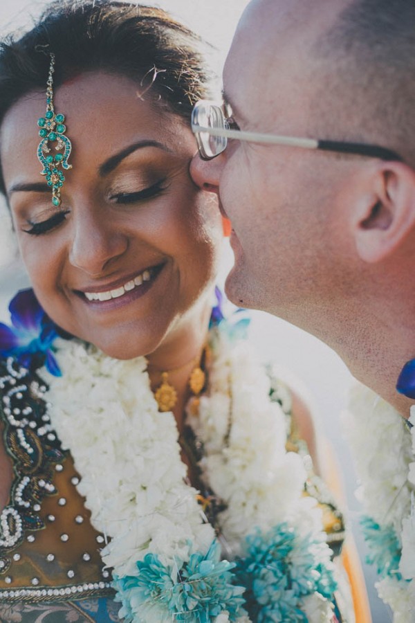 Blue-and-Gold-Hindu-Wedding-Villetto-Photography-548