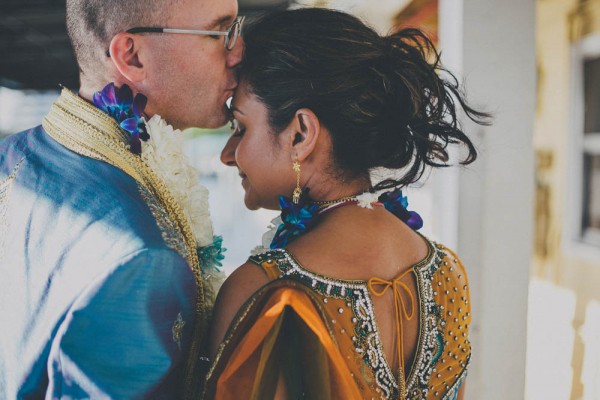 Blue-and-Gold-Hindu-Wedding-Villetto-Photography-559