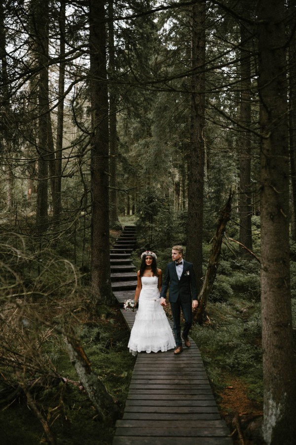 Rainy Wedding Photo Shoot in the Harz Forest | Junebug Weddings