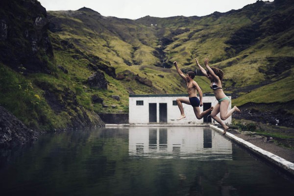 Intimate-Natural-Couple-Portraits-in-Iceland-Charis-Rowland-Photography-58