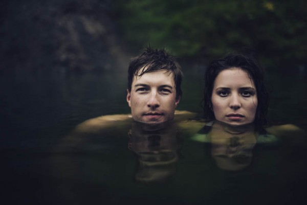 Intimate-Natural-Couple-Portraits-in-Iceland-Charis-Rowland-Photography-64