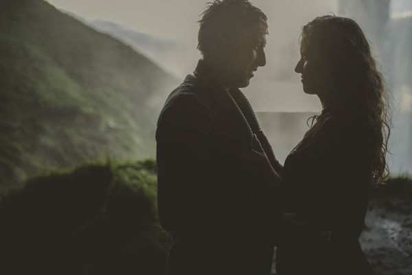 Intimate-Natural-Couple-Portraits-in-Iceland-Charis-Rowland-Photography-9