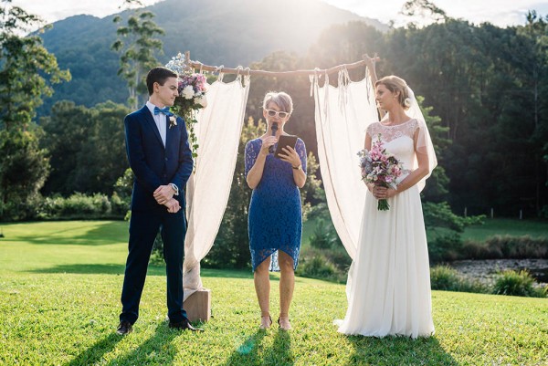 Romantic-Australian-Wedding-at-Mount-Warning (16 of 35)