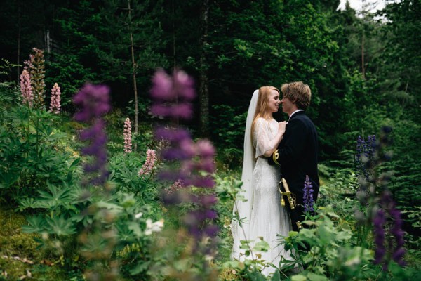 Traditional-Barn-Wedding-in-Norway-Damien-Milan-Photography--10
