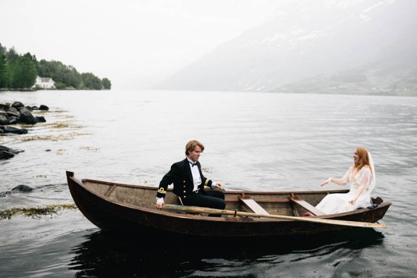 Traditional-Barn-Wedding-in-Norway-Damien-Milan-Photography--22