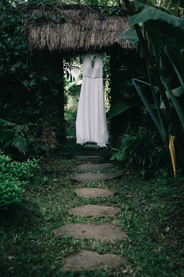 Tropical-Bali-Wedding-at-Bambu-Indah-Eric-Ronald-Photography-055