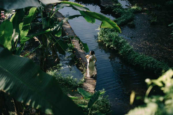 Tropical-Bali-Wedding-at-Bambu-Indah-Eric-Ronald-Photography-076