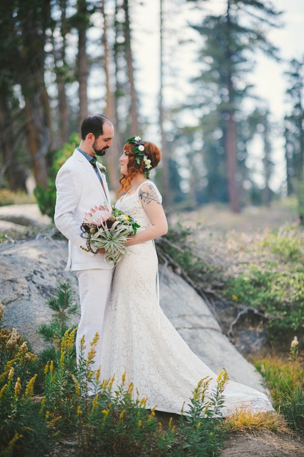 Woodland-Wedding-at-The-Hideout-in-Kirkwood-CA-Sarah-Maren-Photography-069