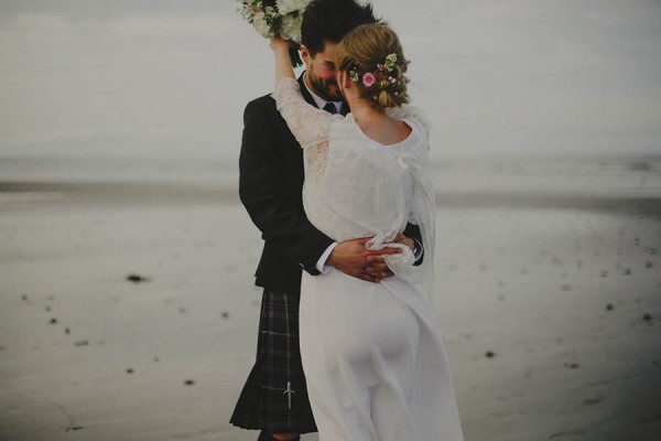 Bohemian-Seaside-Scottish-Wedding-at-St-Salvators-Chapel-Anna-Urban-0699