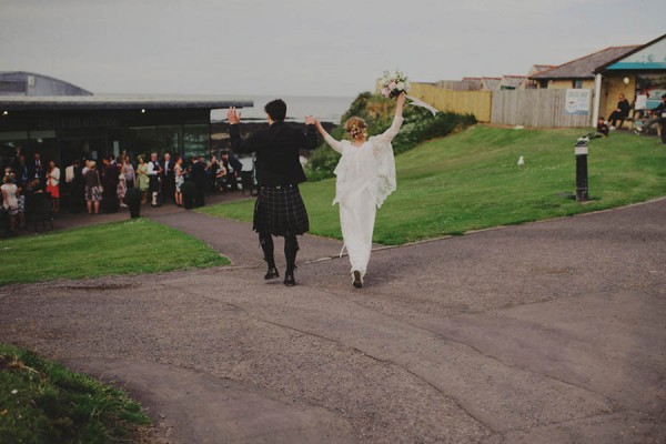 Bohemian-Seaside-Scottish-Wedding-at-St-Salvators-Chapel-Anna-Urban-0821
