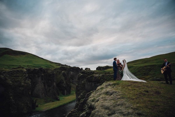 Boldly-Romantic-Icelandic-Elopement-in-the-Fjaorargljufur-Canyon-Nicole-Ashley-Photography-19