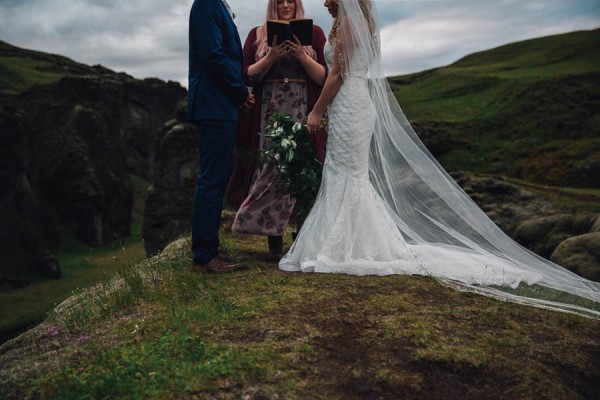 Boldly-Romantic-Icelandic-Elopement-in-the-Fjaorargljufur-Canyon-Nicole-Ashley-Photography-20