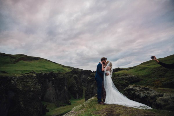 Boldly-Romantic-Icelandic-Elopement-in-the-Fjaorargljufur-Canyon-Nicole-Ashley-Photography-25