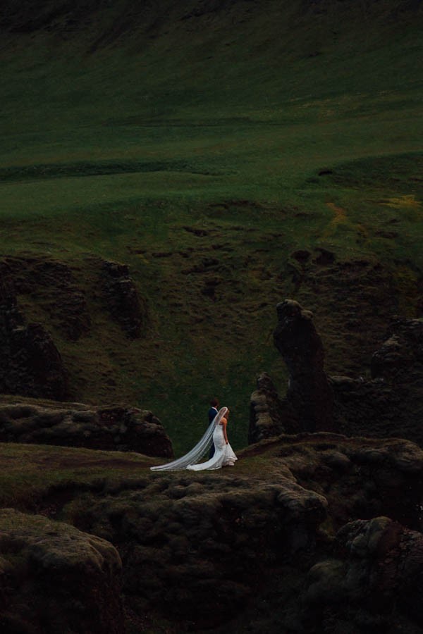 Boldly-Romantic-Icelandic-Elopement-in-the-Fjaorargljufur-Canyon-Nicole-Ashley-Photography-29