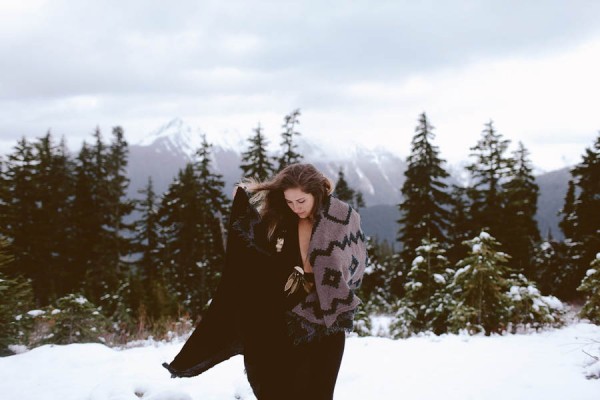 Snowy-Couple-Session-at-Mt-Baker-Alexandra-Celia-18