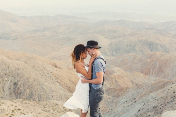 Breezy-Joshua-Tree-Engagement-Photos-at-Sunset-Anne-Claire-Brun-18