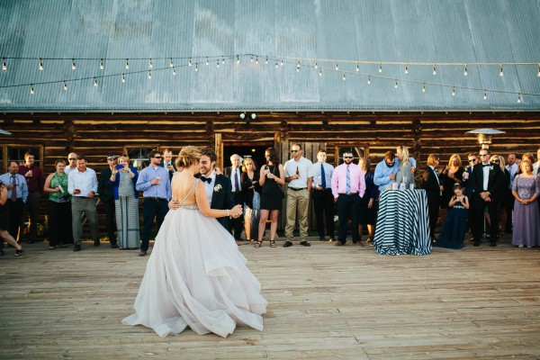 Glamorous-Colorado-Wedding-at-Strawberry-Creek-Ranch (27 of 32)