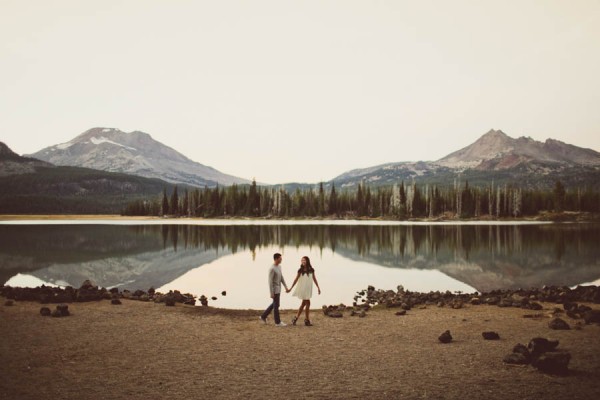 Mountain-Backdrop-Engagement-Photos-at-Sparks-Lake-Natalie-Puls-Photography-23