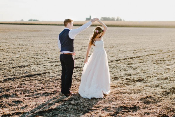 Bohemian-Iowa-Wedding-at-The-Rustic-Rose-Barn-Amanda-Basteen-38