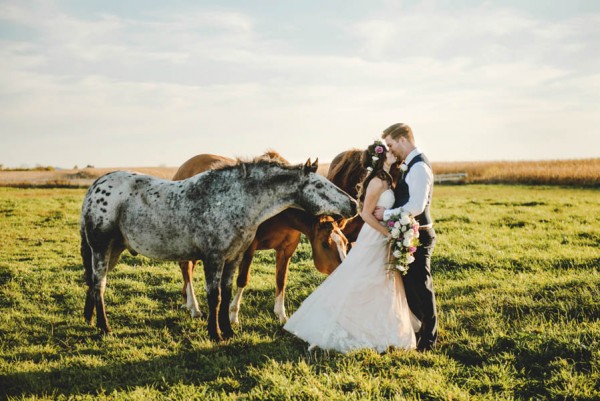Bohemian-Iowa-Wedding-at-The-Rustic-Rose-Barn-Amanda-Basteen-39