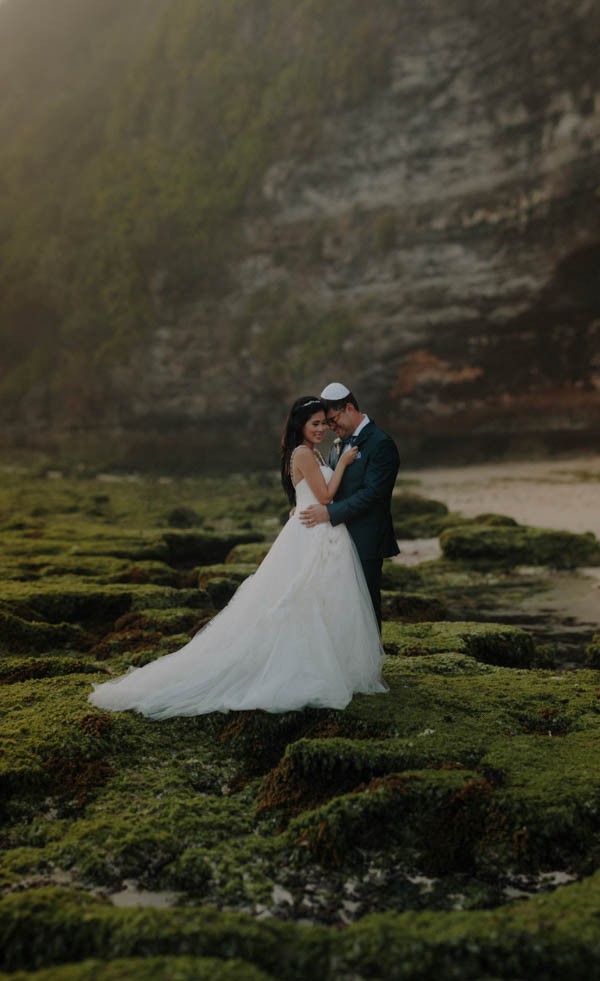 This Breathtaking Bali Wedding Proves a Beach Venue Can be Totally Luxe