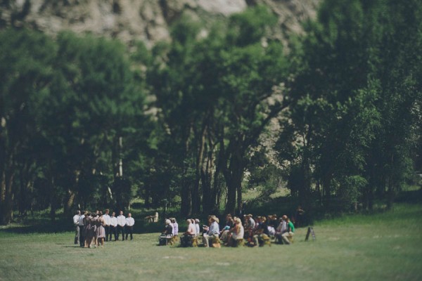 Casual-Colorado-Wedding-at-Bighorn-Lodge-This-is-Feeling-15