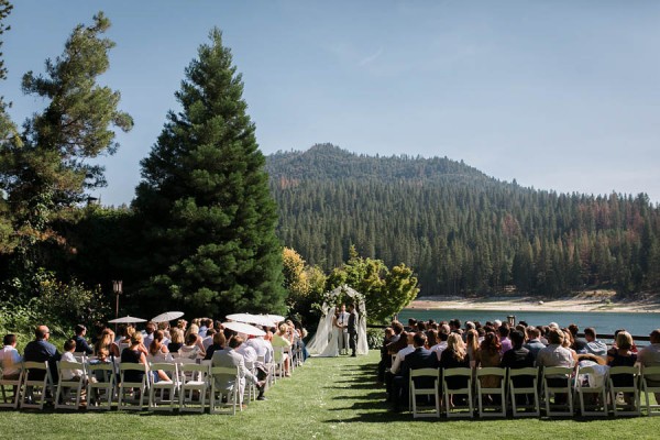 Chic-Blue-and-White-Wedding-Overlooking-Bass-Lake-Tim-and-Jess-Photography-23