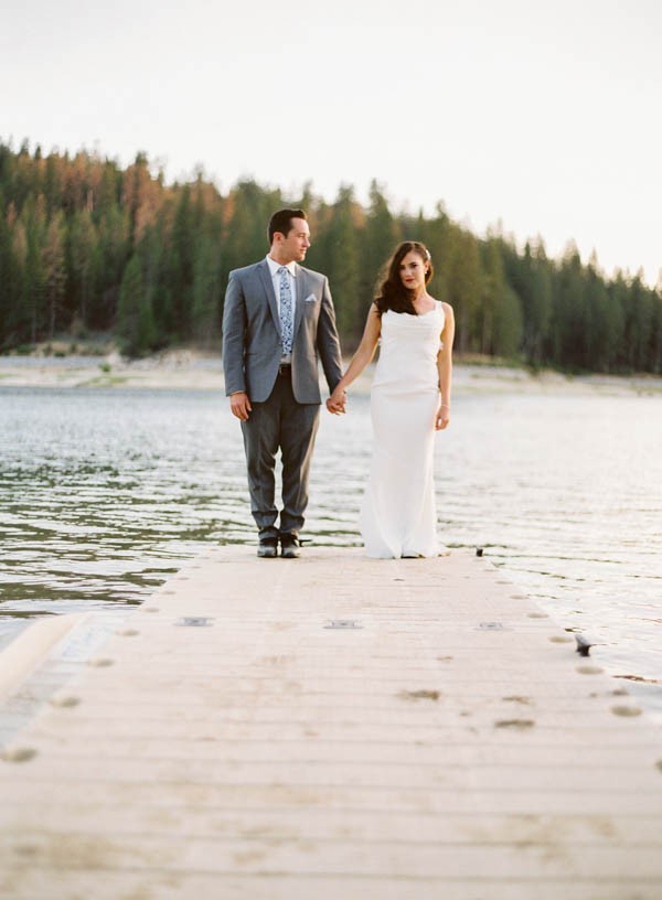 Chic-Blue-and-White-Wedding-Overlooking-Bass-Lake-Tim-and-Jess-Photography-42