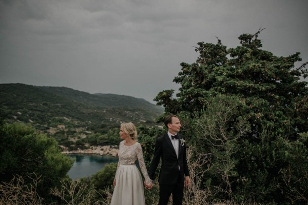 Chic-Rustic-Croatian-Wedding-at-Fort-George-Irina-Matej-Weddings-19