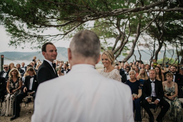 Chic-Rustic-Croatian-Wedding-at-Fort-George-Irina-Matej-Weddings-6