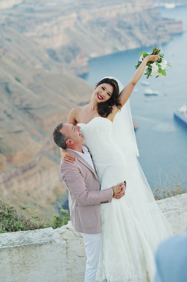 Glamorous-Santorini-Wedding-at-the-Anastasi-Church-Thanasis-Kaiafas-14
