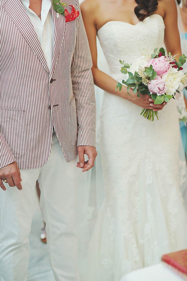 Glamorous-Santorini-Wedding-at-the-Anastasi-Church-Thanasis-Kaiafas-32