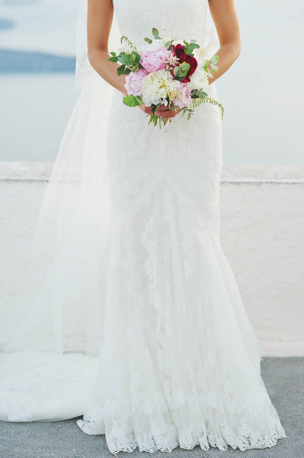 Glamorous-Santorini-Wedding-at-the-Anastasi-Church-Thanasis-Kaiafas-34