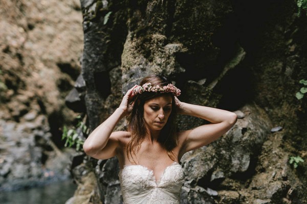 Intimate-Barefoot-Elopement-Columbia-River-Gorge-7