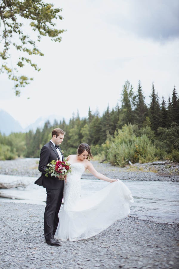 Jewel-Tone-Alaskan-Wedding-at-Crow-Creek-Mine-Blomma-Designs-10