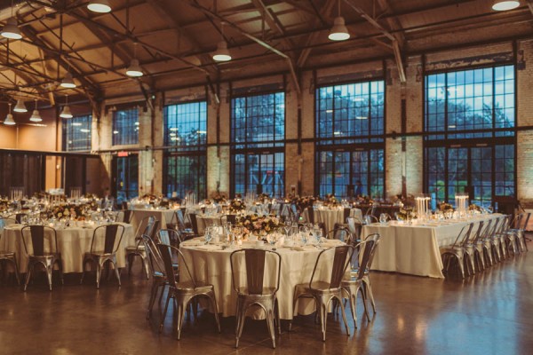 Modern-Classic-Ottawa-Wedding-Horticulture-Building-12