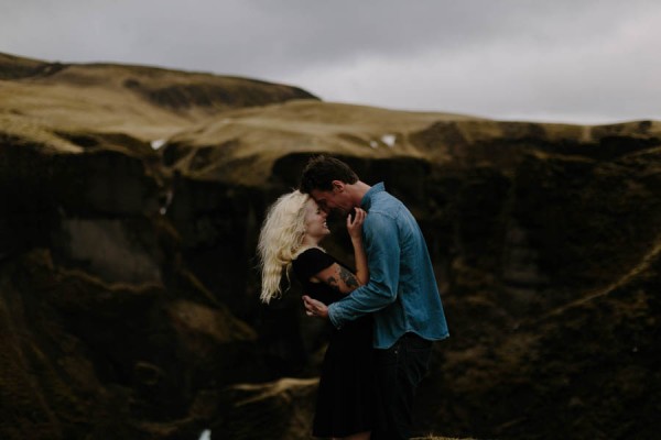South-Coast-of-Iceland-Engagement-Photos-Levi-Tijerina-27