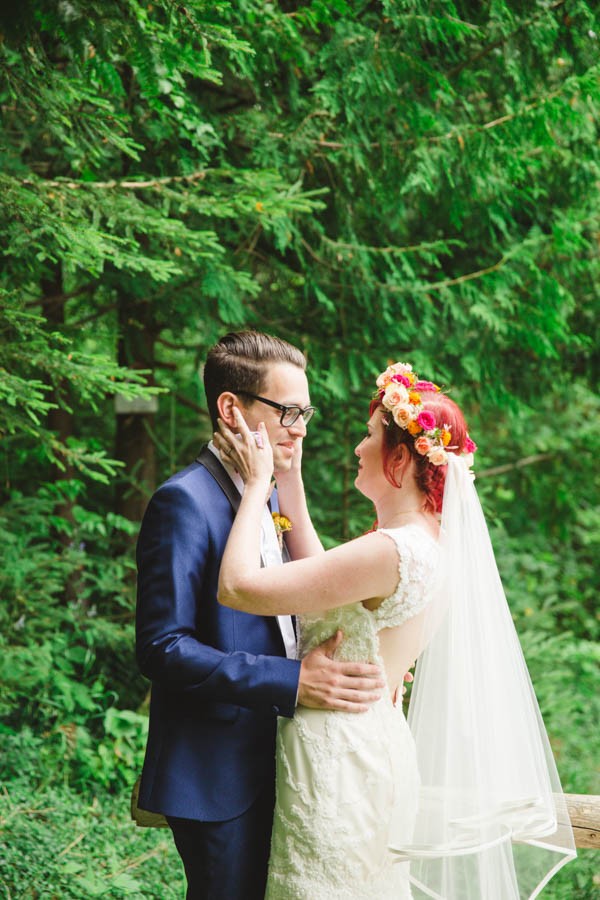 Boldly-Vibrant-Outdoor-Wedding-Ontario-3