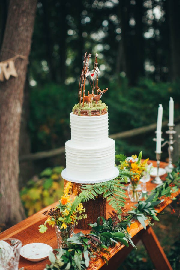 This-Woodland-Wisconsin-Wedding-Straight-from-Pages-Storybook-27