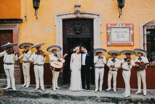 Festive-Fabulous-Mexican-Wedding-San-Miguel-de-Allende-Blest-Studios-29