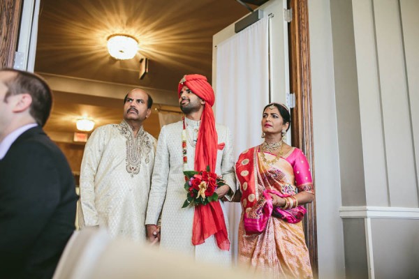 Modern-Minneapolis-Indian-Wedding-Calhoun-Beach-Club-19