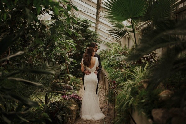 Romantic-Serbian-Wedding-Shoot-in-the-Botanical-Garden-16