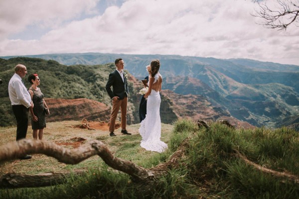 This-Jaw-Dropping-Waimea-Canyon-Wedding-Hawaii-Like-You've-Never-Seen-Before-3