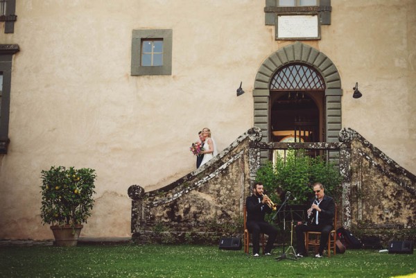 Traditional-Tuscan-Garden-Wedding-at-Villa-Catureglio-Moat-Hill-Photography-6