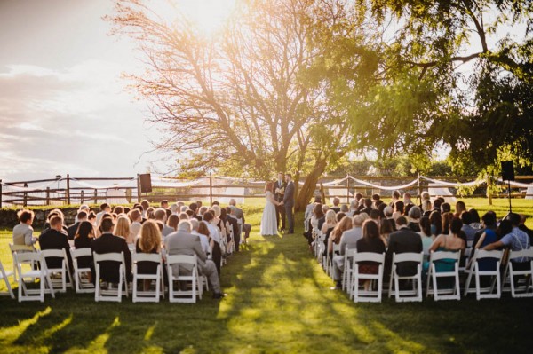 naturally-beautiful-pioneer-farms-wedding-in-warwick-new-york-2-2